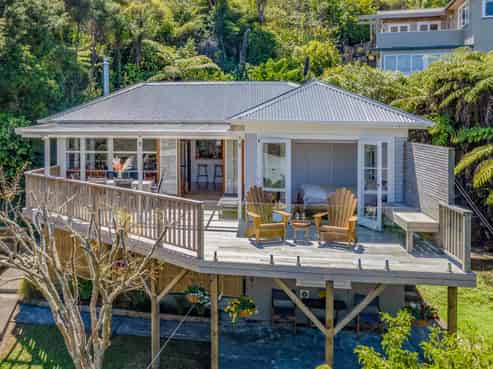2B Foster Avenue, Huia