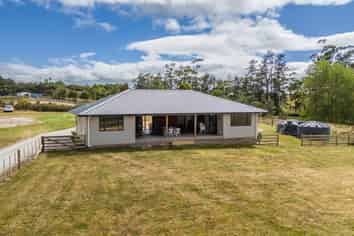 32 Flax Grove, Kerikeri