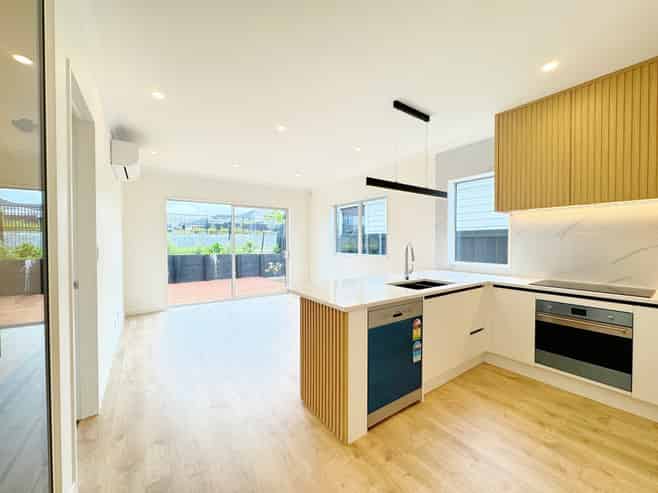 20B Kotiti Dive, Milldale