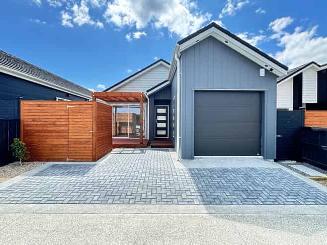 20B Kotiti Dive, Milldale
