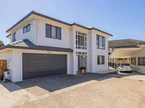 106 Hugh Green Drive, Pinehill