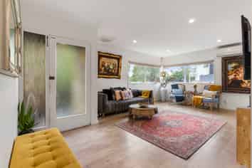 17 Howard Hunter Avenue, Saint Johns