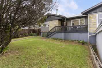 17 Howard Hunter Avenue, Saint Johns
