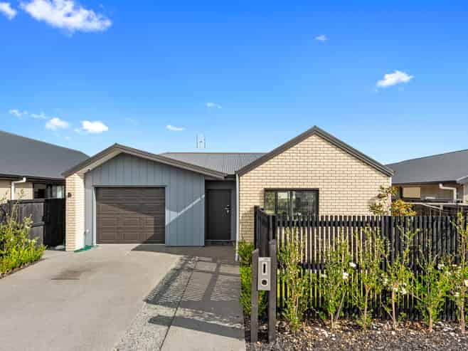 13 Lavinias Way, Chartwell