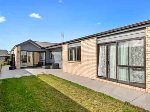 13 Lavinias Way, Chartwell
