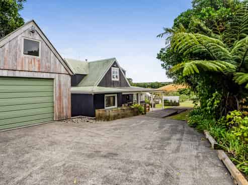 150 Surrey Hill Road, Oakura