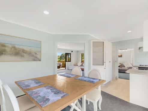 6 Pararewa Drive, Whalers Gate