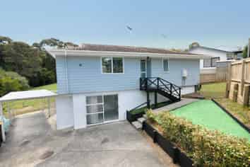 2/130 Spinella Drive, Bayview