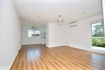 2/130 Spinella Drive, Bayview