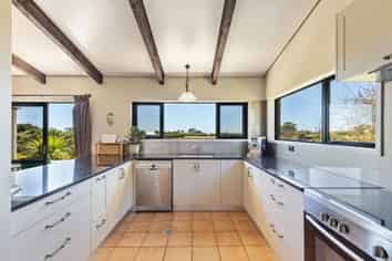 55 Pitt Road, Hillsborough