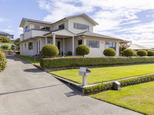 19 Kinder Street, Acacia Bay