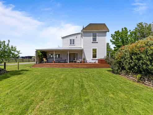 324 Norfolk Road, Carterton