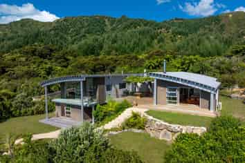 1160A Abel Tasman Drive, Tata Beach