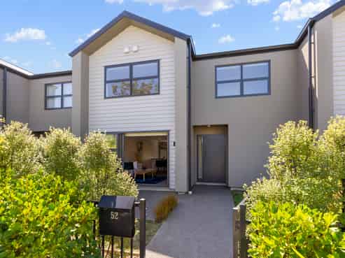 52 Pateke Drive, Porirua