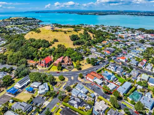 Split Risk Freehold Investment