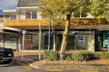 GREAT EXPOSURE HOWICK RETAIL
