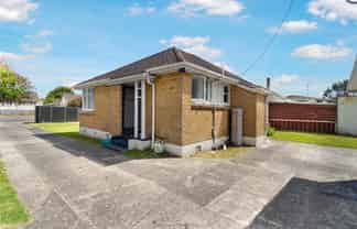 6 Harris Street, Huntly