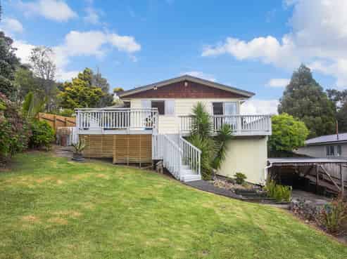 7 Napuka Road, Henderson Valley