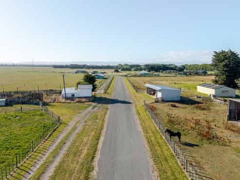 1228 Camerons Line, Aorangi