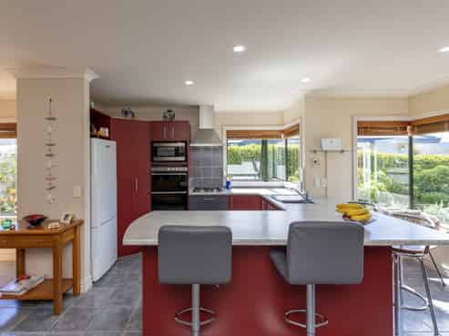 14 San Priamo Place, Paraparaumu Beach