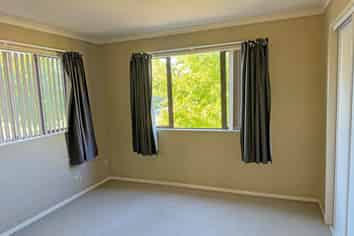 LIVE AND WORK OPPORTUNITY IN A PRIME LOCATION
