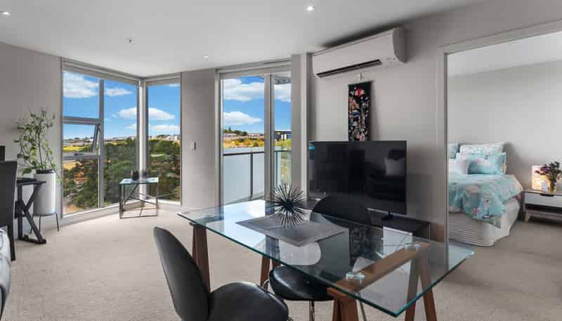 503/3 Rose Garden Lane, Albany