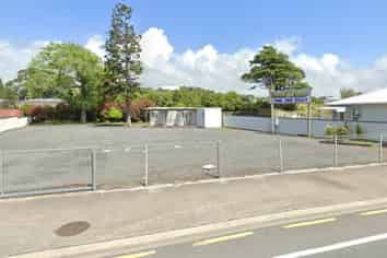 High Profile, Secured Yard