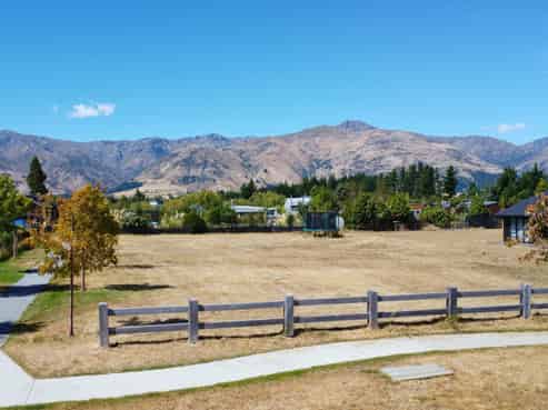 13 Dingle Street, Lake Hawea