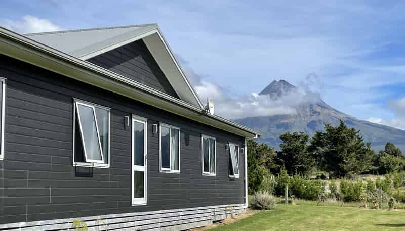 70 Peters Road, Kaimiro