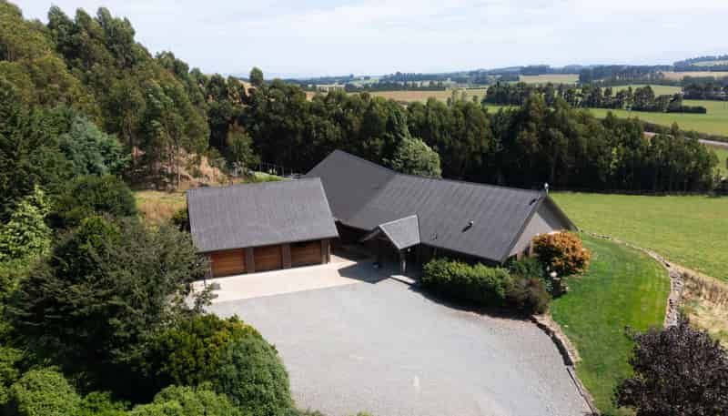 741 Waimea Valley Road, Mandeville