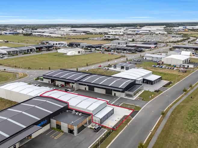 Brand new industrial - dual tenancy