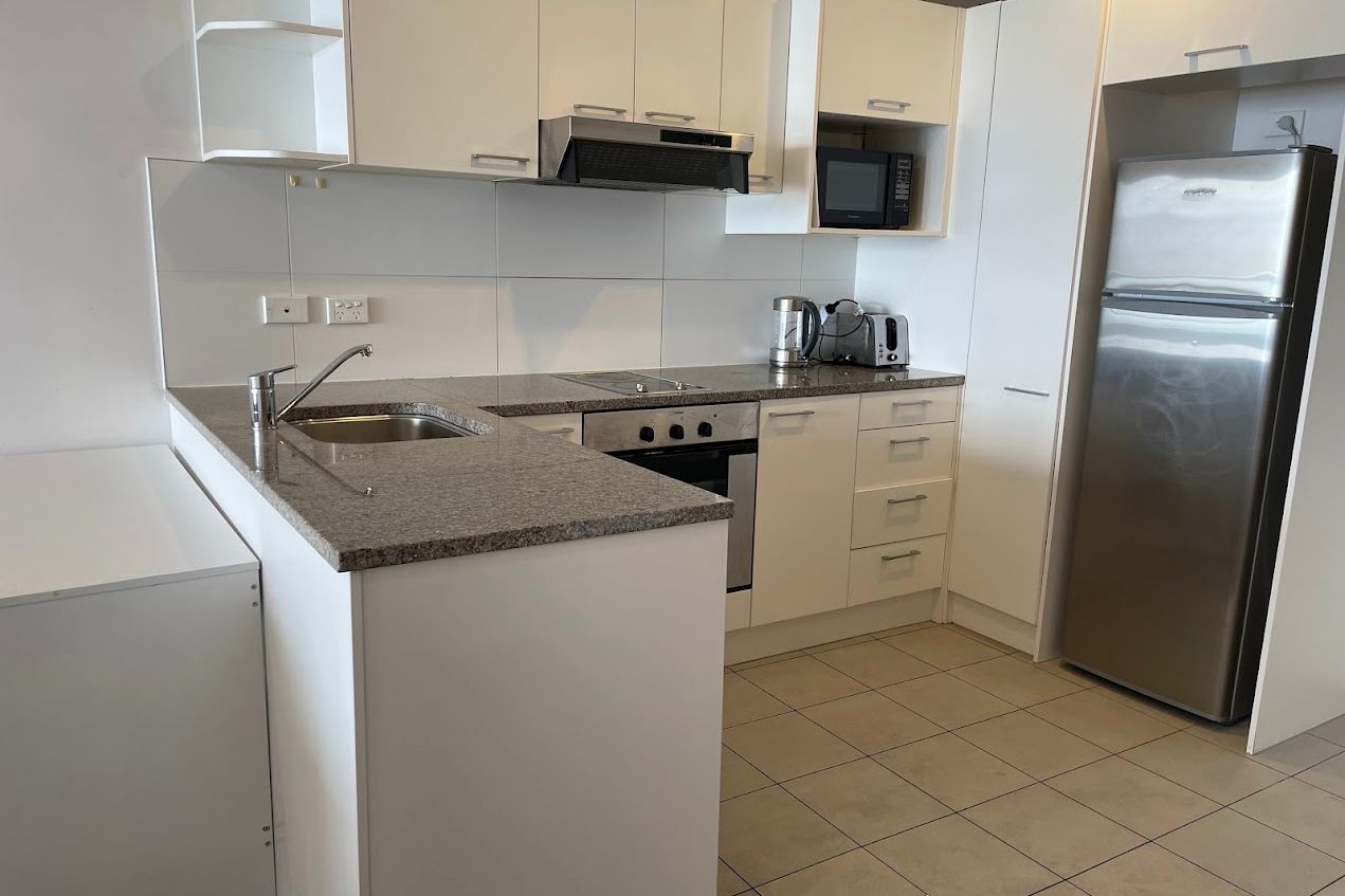 Elegant Living in a Prime Location - Widok 4