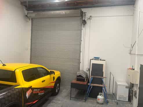 Woolston Warehouse With Tidy Office/Showroom
