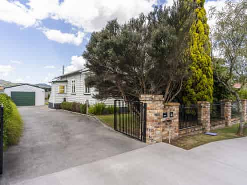 5 Bernard Street, Avenues