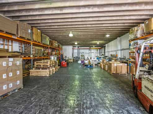 96% warehouse - industrial workhouse 
