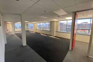 Tidy office space in Te Rapa