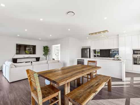 57 Pohutukawa Parade, Riverhead