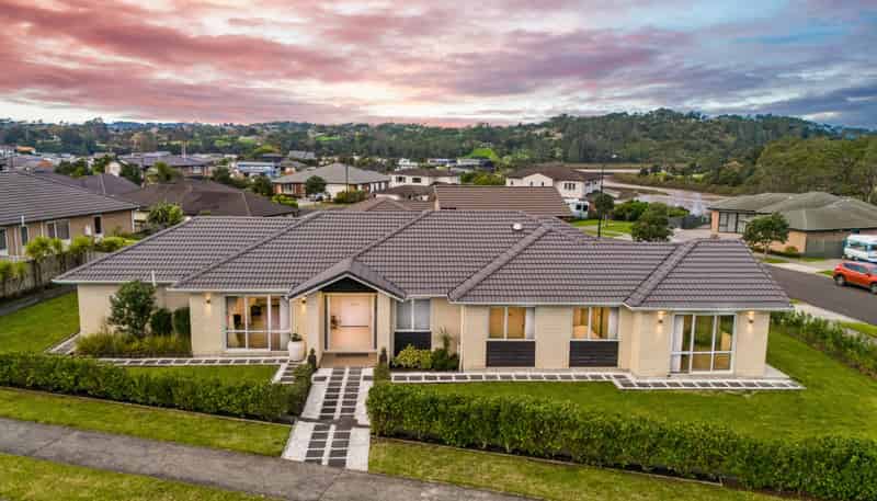 57 Pohutukawa Parade, Riverhead