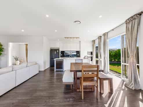 57 Pohutukawa Parade, Riverhead