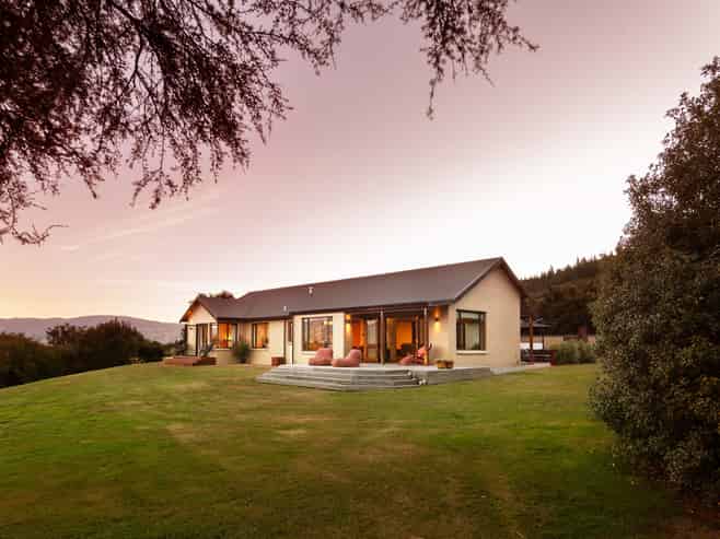 1091 Lake Hawea - Albert Town Road, Lake Hawea