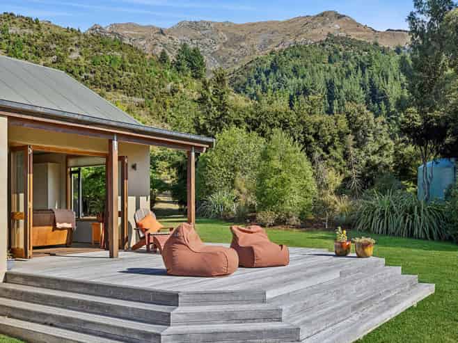 1091 Lake Hawea - Albert Town Road, Lake Hawea