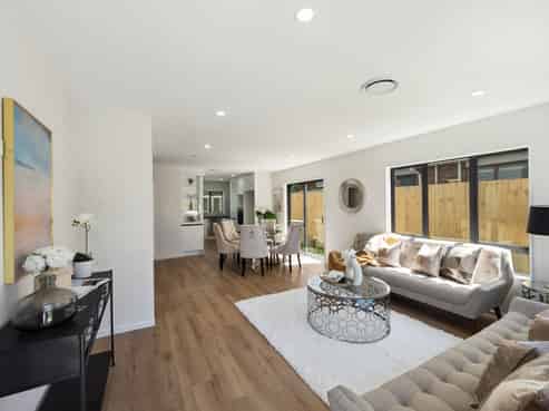 140 A-E Kolmar Road, Papatoetoe