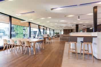 Premium Workspace moments from Auckland Airport