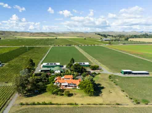 2111 Maraekakaho Road, Raukawa