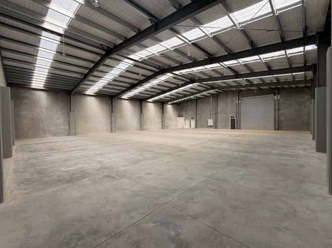 Ready to Occupy 832sqm Industrial