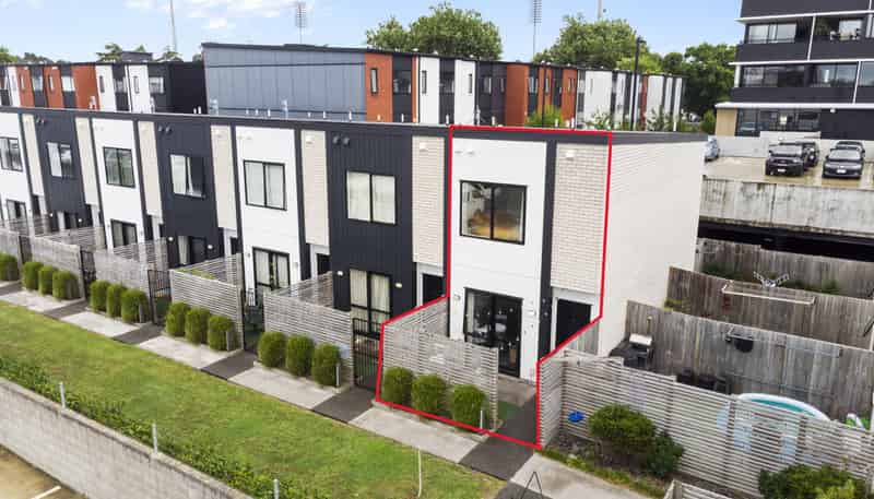 6/1 Vialou Street, Hamilton Central