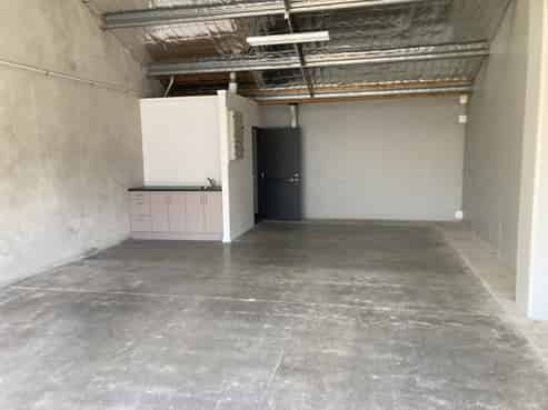 Business storage or classic car/ boat/ other toys