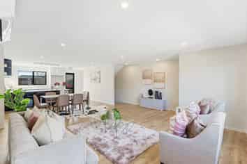 1/273 Mt Albert Road, Sandringham