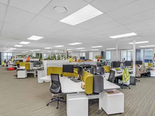 Large scale offices or trade retail