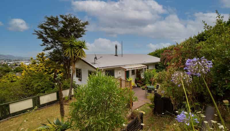 2/104 Tosswill Road, Tahunanui